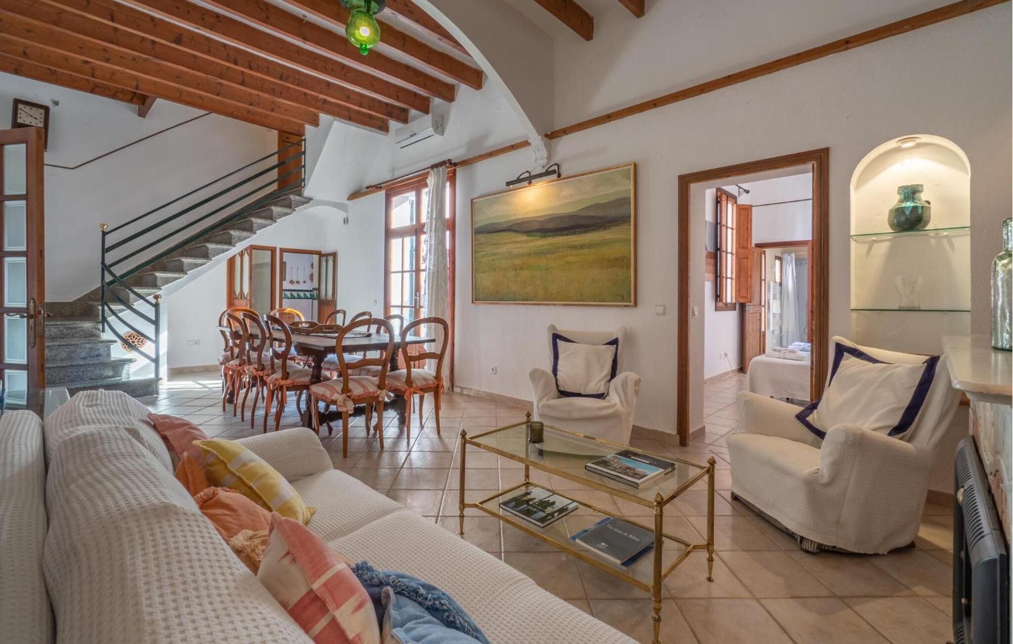 Ferienhaus Cozy In Santa Malrgalida With Wifi
